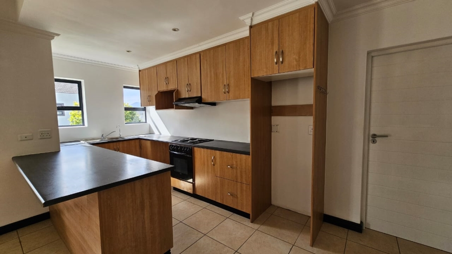 2 Bedroom Property for Sale in Blue Mountain Village Western Cape